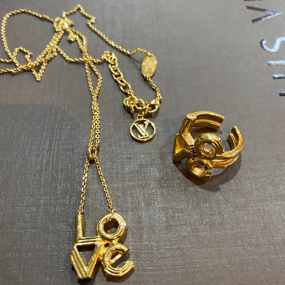 Louis Vuitton LOVE ring and bracelet - Picture 1 of 15